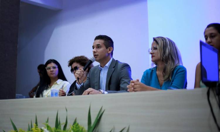 Allyson Bezerra propõe reativação do Centro de Zoonoses de Mossoró em audiência pública sobre causa animal