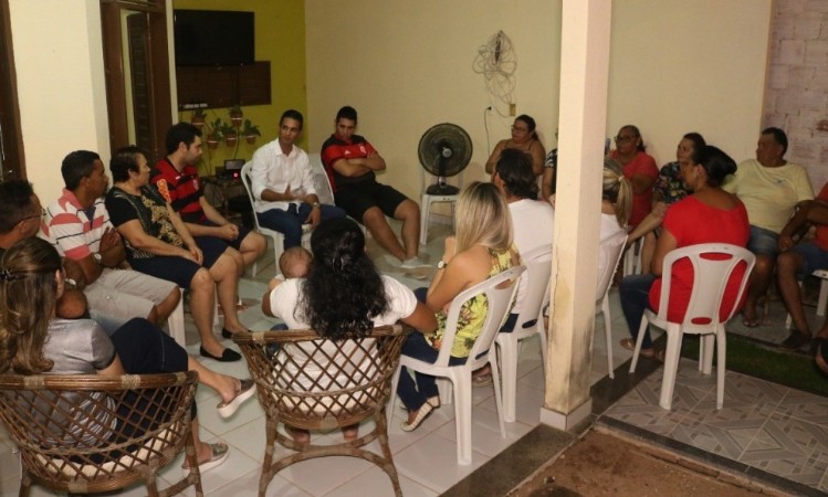 Pré-candidato a deputado estadual, Allyson Bezerra inicia projeto de reuniões nas residências
