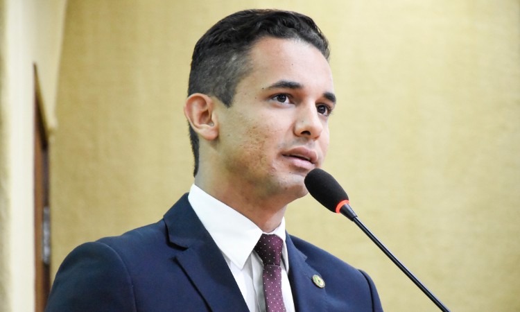 Allyson destaca decisão judicial que proíbe repasses ao Consórcio Nordeste